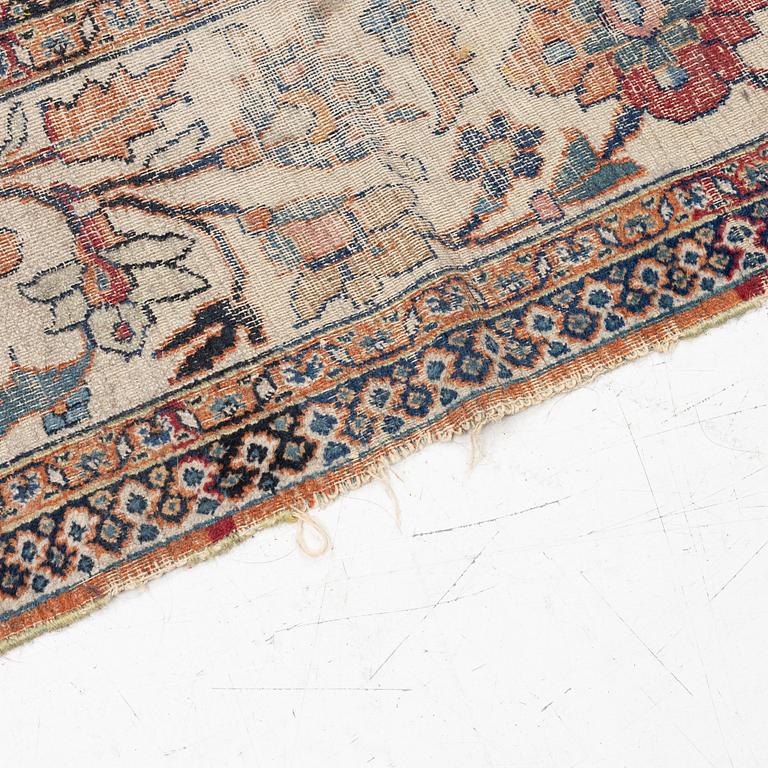 An antique Doroshk carpet, East Persian, c. 406 x 295 cm.
