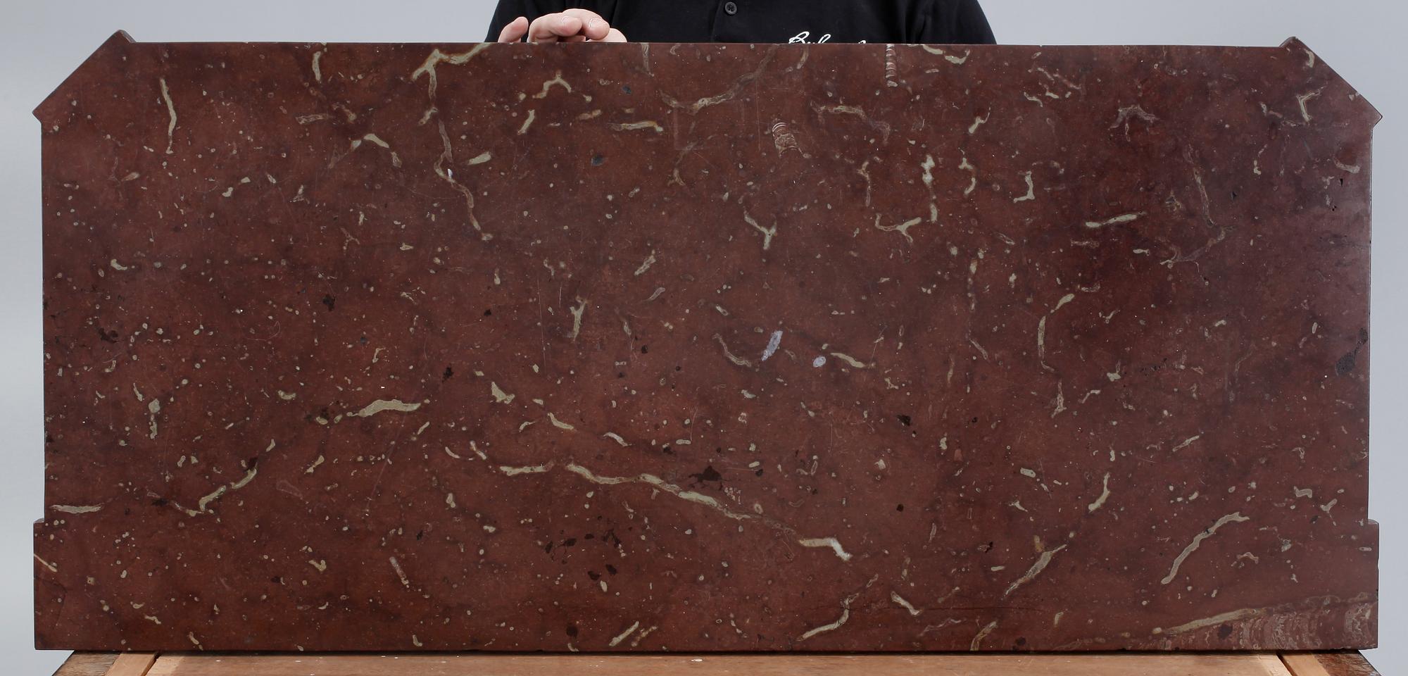 BYRÅ, sengustaviansk, 1800-talets första hälft.