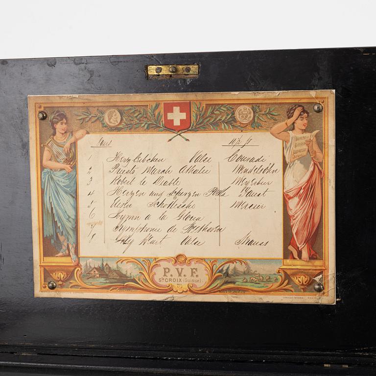 A music box, around the year 1900.