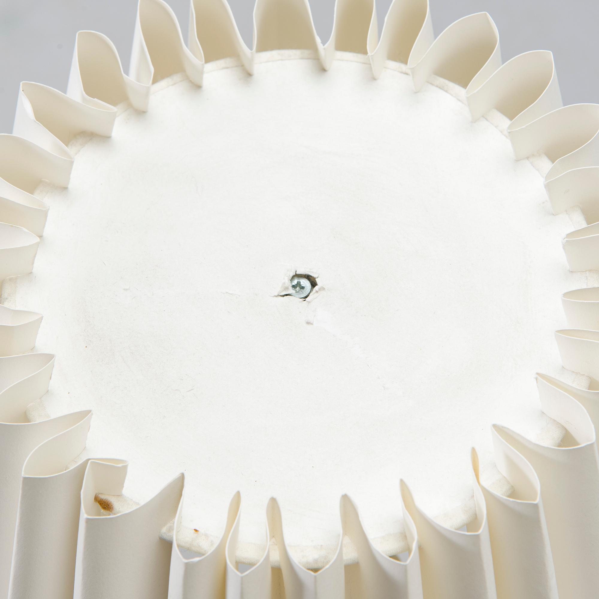 Maire Gullichsen, bordslampa, "M5 10", för Artek 1990-tal.