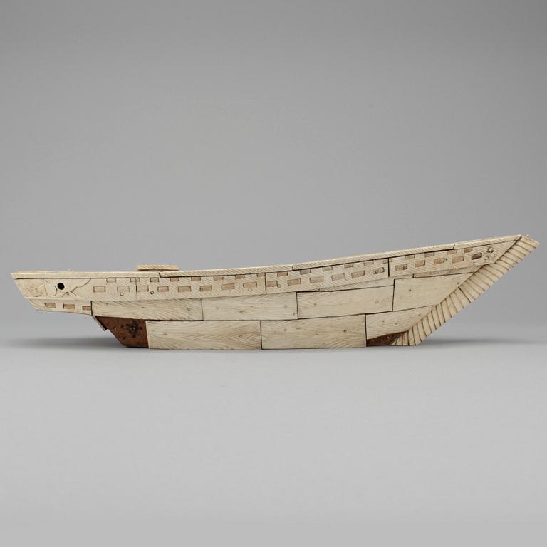 BÅTMODELL, ben, 1800-tal.