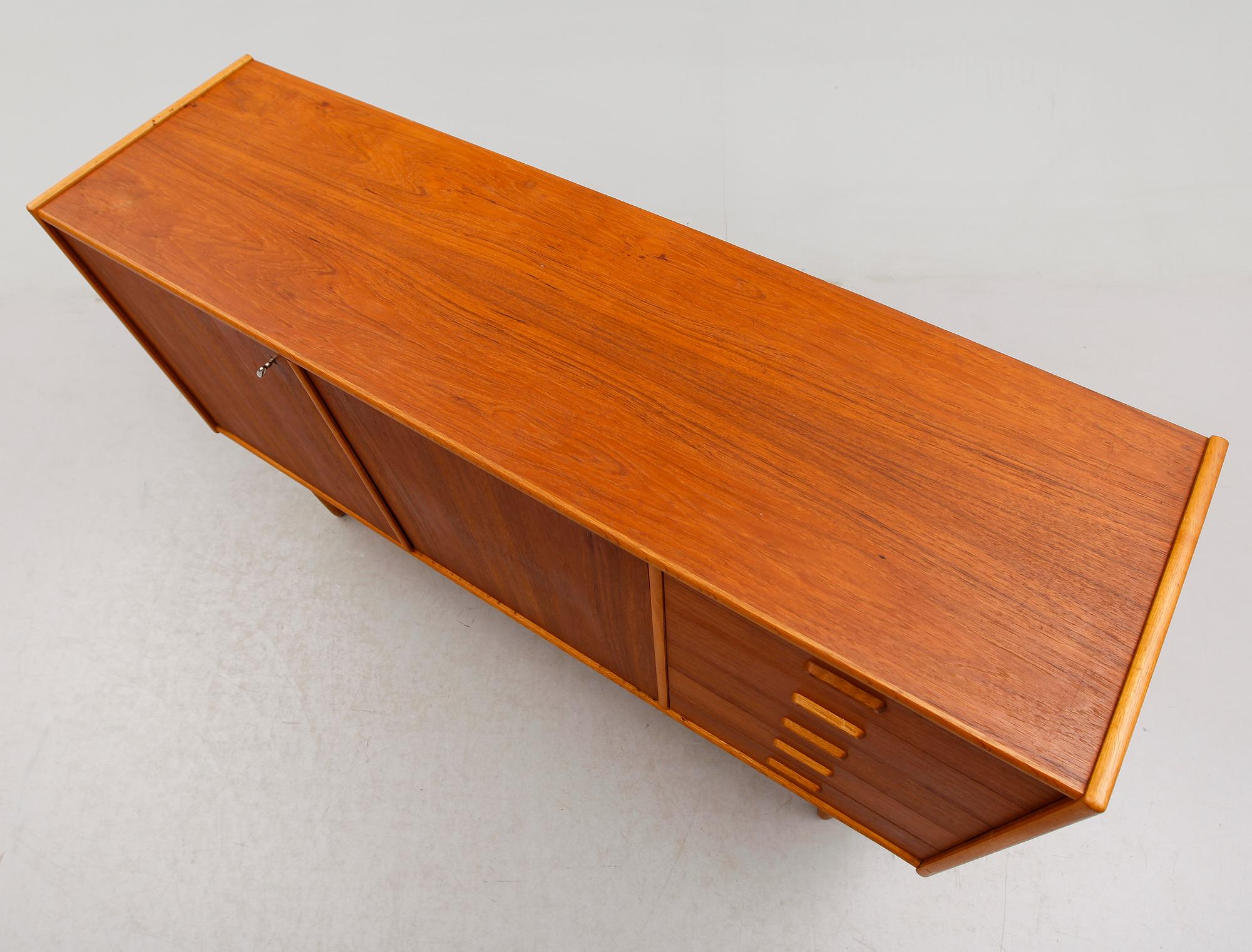 SIDEBOARD, 1900-talets andra hälft.