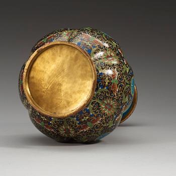VAS, cloisonné. Sen Qing dynasti, 1800-tal.