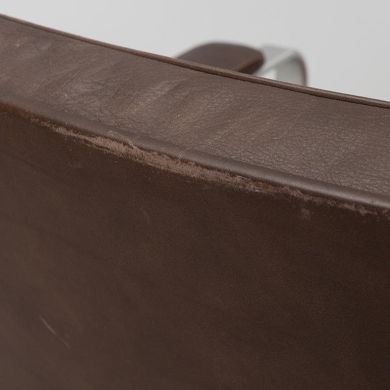 Karl Erik Ekselius, a pair of armchairs, "Mondo", JOC.