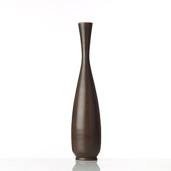 Berndt Friberg, a stoneware vase, Gustavsberg Studio, Sweden 1962.