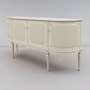 SIDEBOARD, gustaviansk stil, 1900-talets andra hälft.