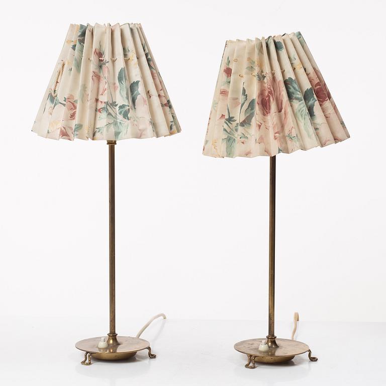 Josef Frank, a pair of model 2552 table lamps, Svenskt Tenn.