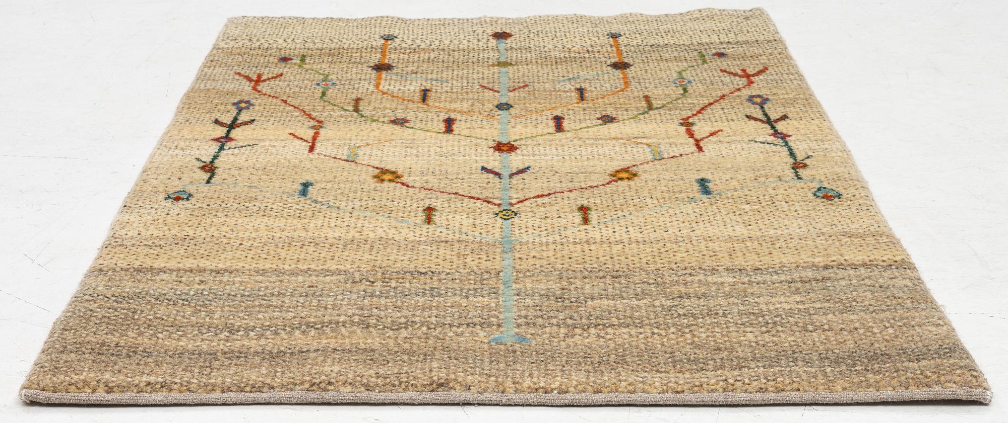 A oriental rug, c. 142 x 95 cm.