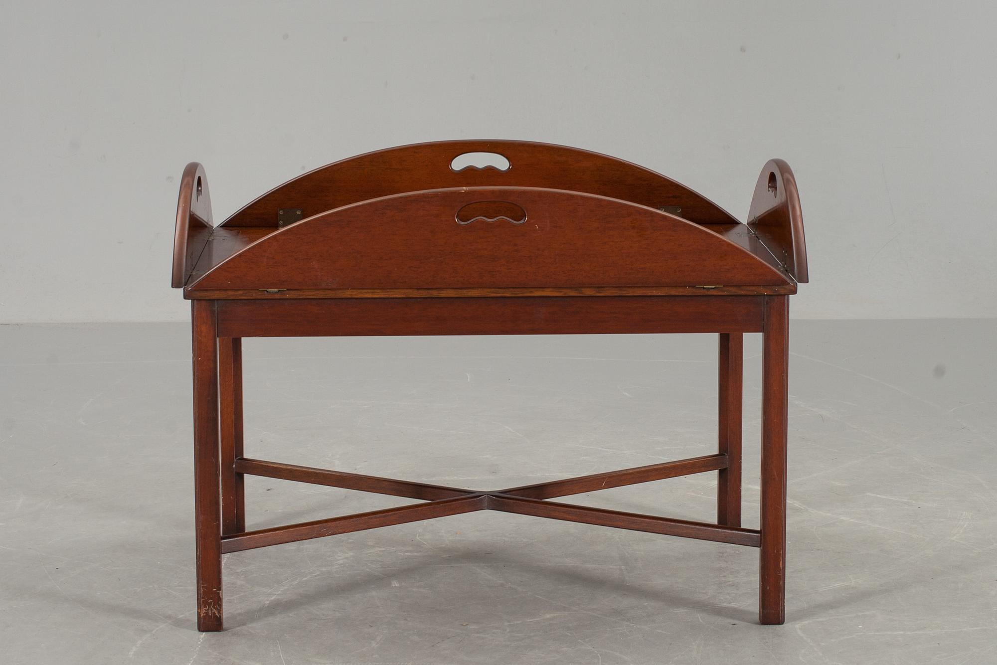 SOFFBORD, "Butlers tray", 1900-talets andra hälft.