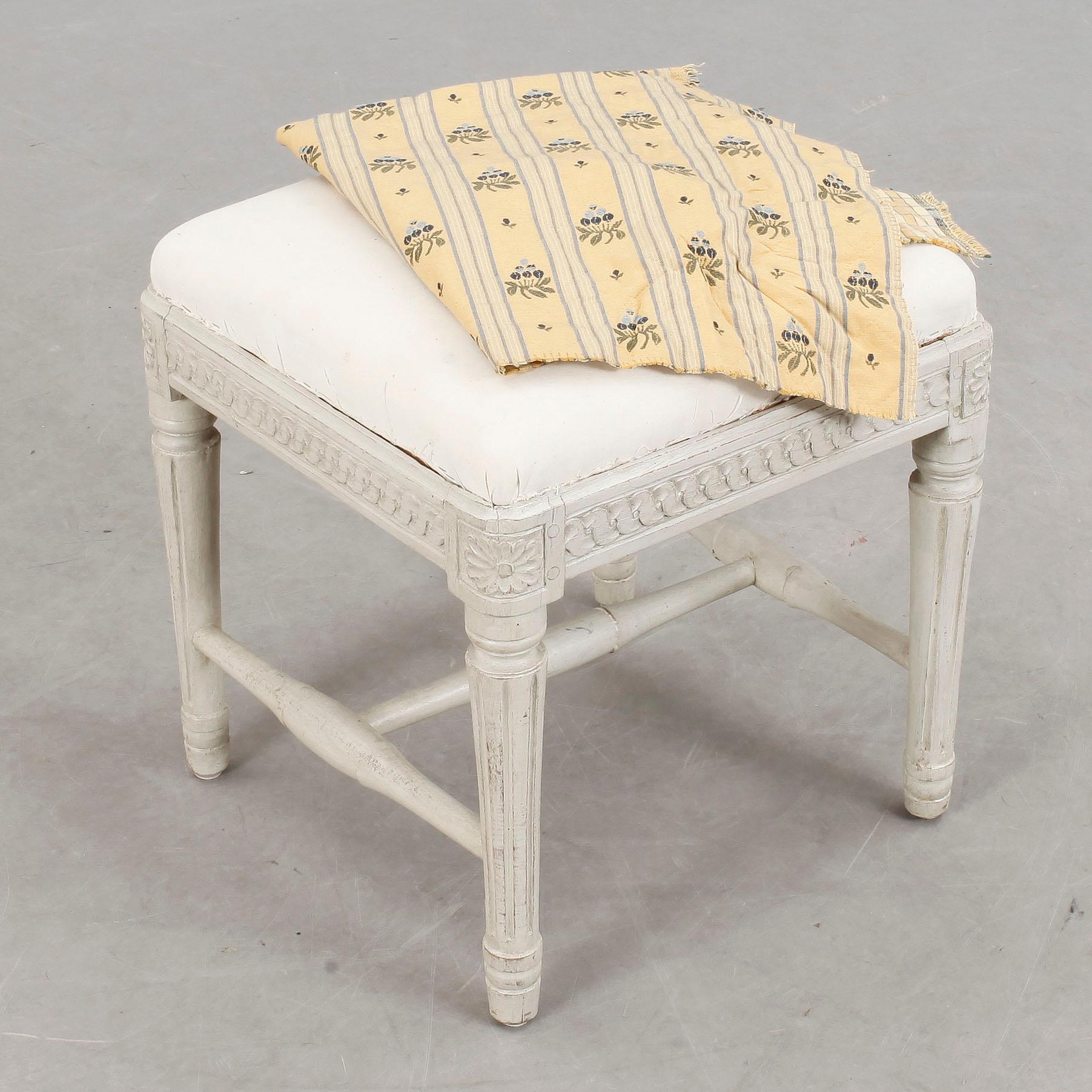 TABURETT, gustaviansk, 1700-talets andra hälft.