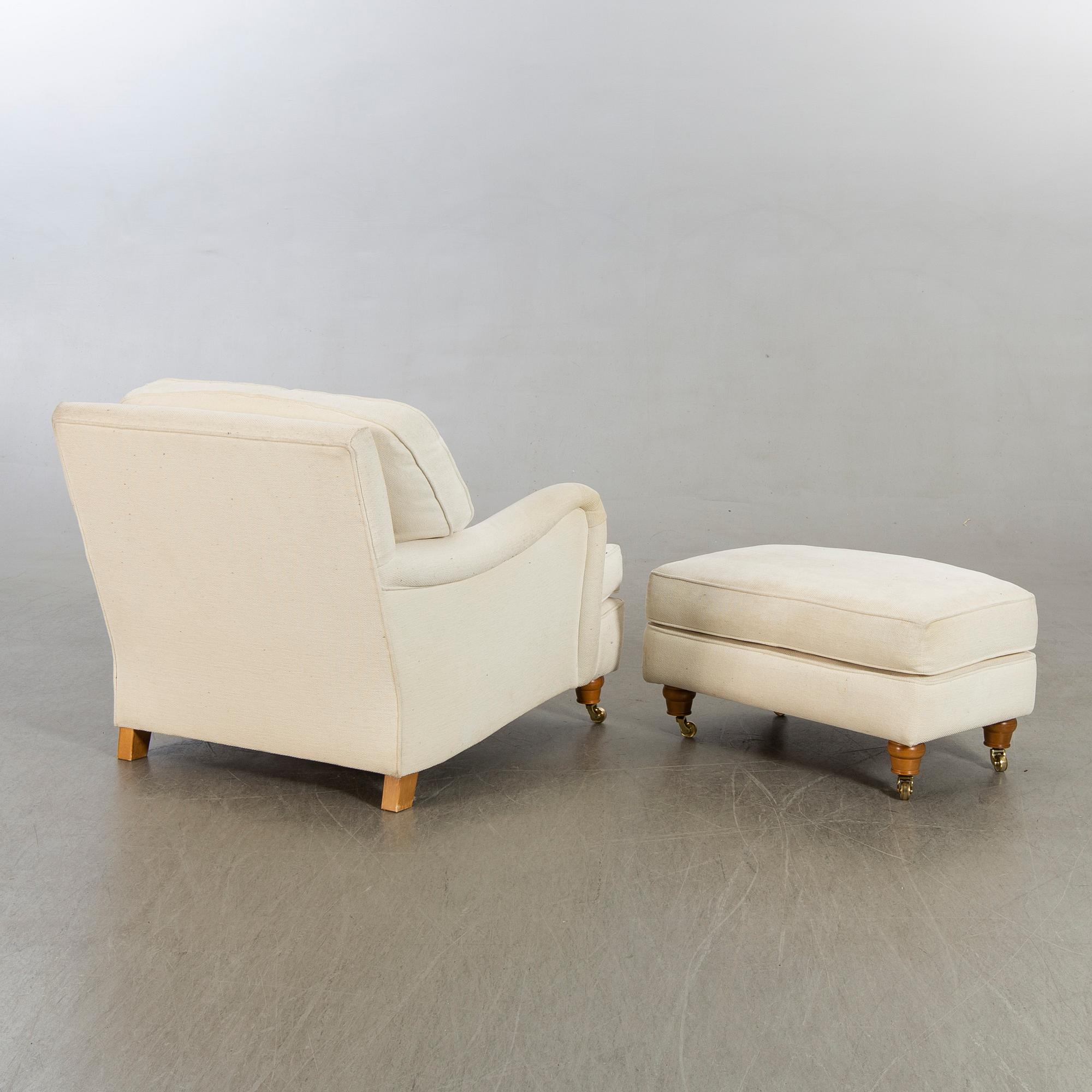 Fåtölj med fotpall, "Howardmodell", Englesson, 2000-tal.