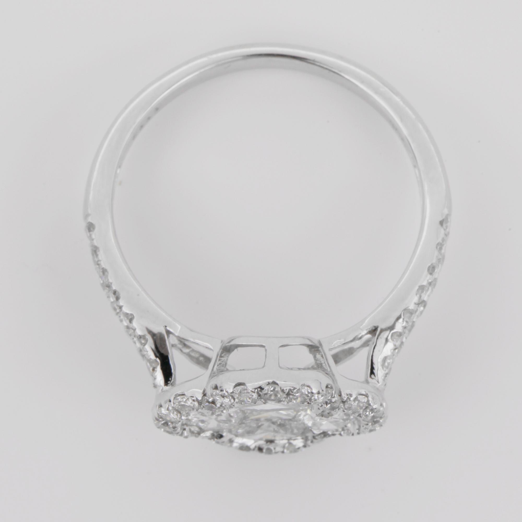 RING, 18 k vitguld, med briljant och marquiseslipade diamanter totalt 1.63 ct.