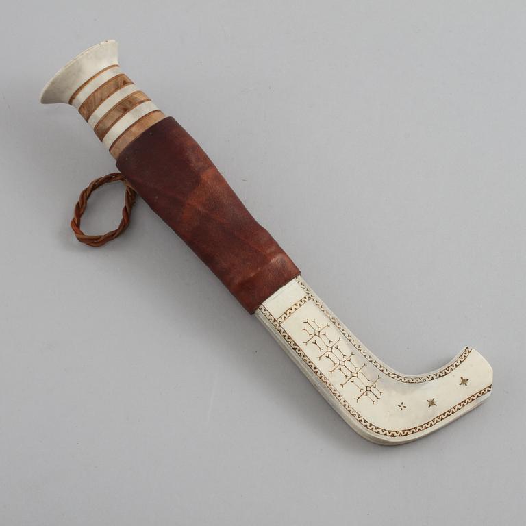 SAMEKNIV, slidan signerad F.O, 1900-tal.