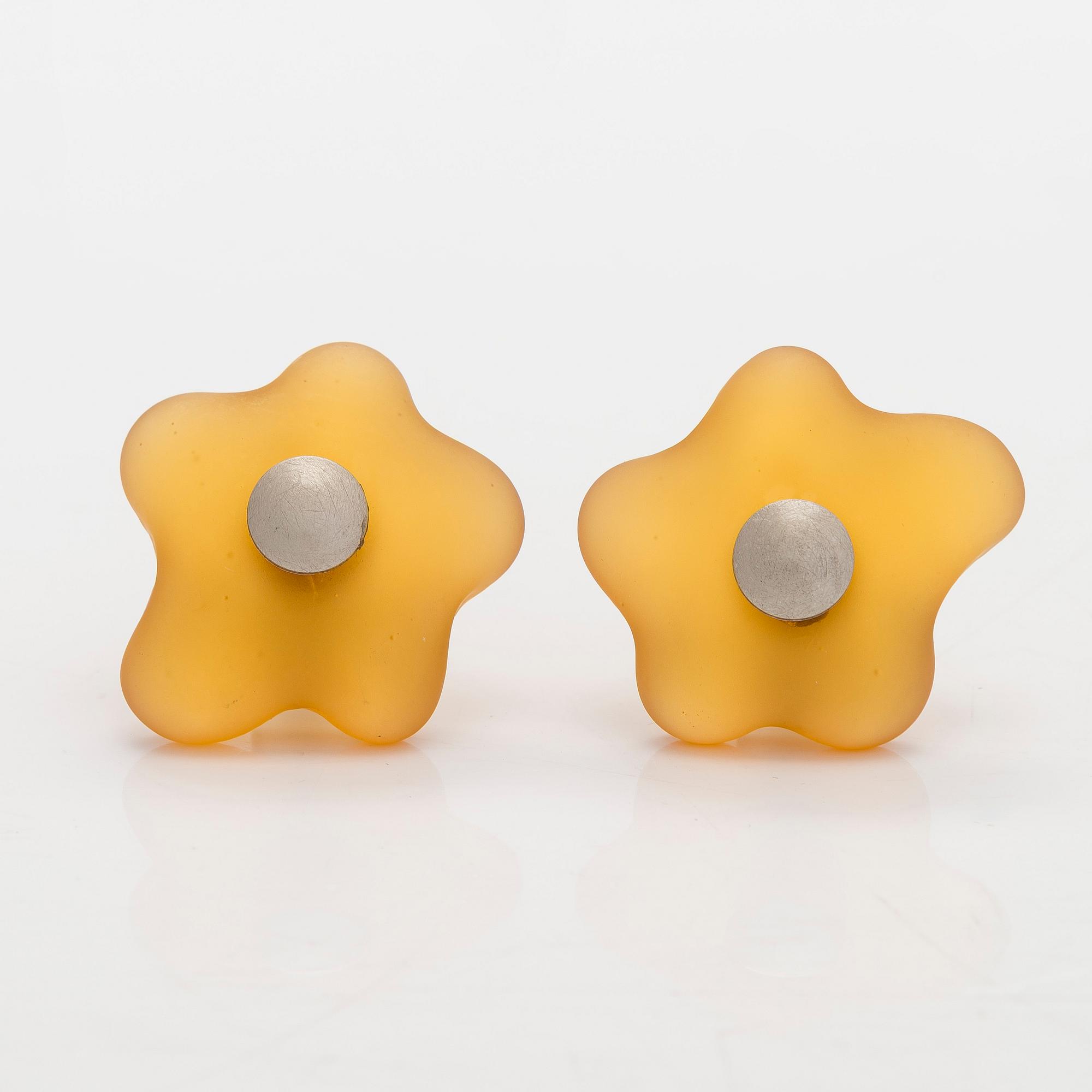 Eero Aarnio,  vetimiä, 20 kpl, Valli&Valli, Italia, 2007/08.