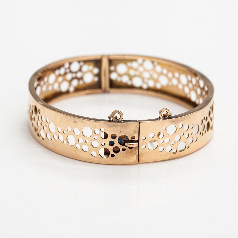 Liisa Vitali, Armband "Muurahaisenpolku", 14K guld. Aatos Johannes Hauli, Helsingfors 1968.