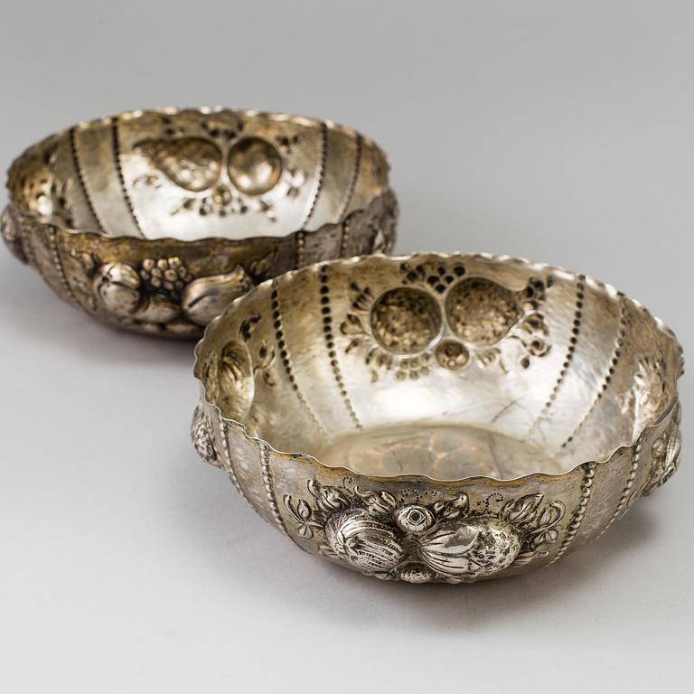 A pair of Baroque style silver bowls, CG Hallberg, Stockholm, 1912.