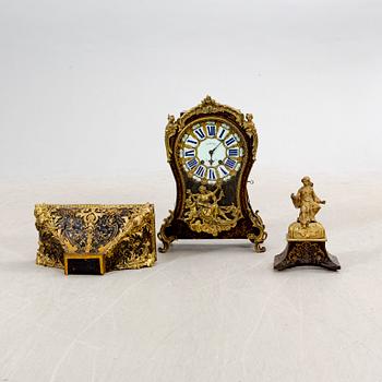 Console clock, Louis XV style, France, late 19th century.