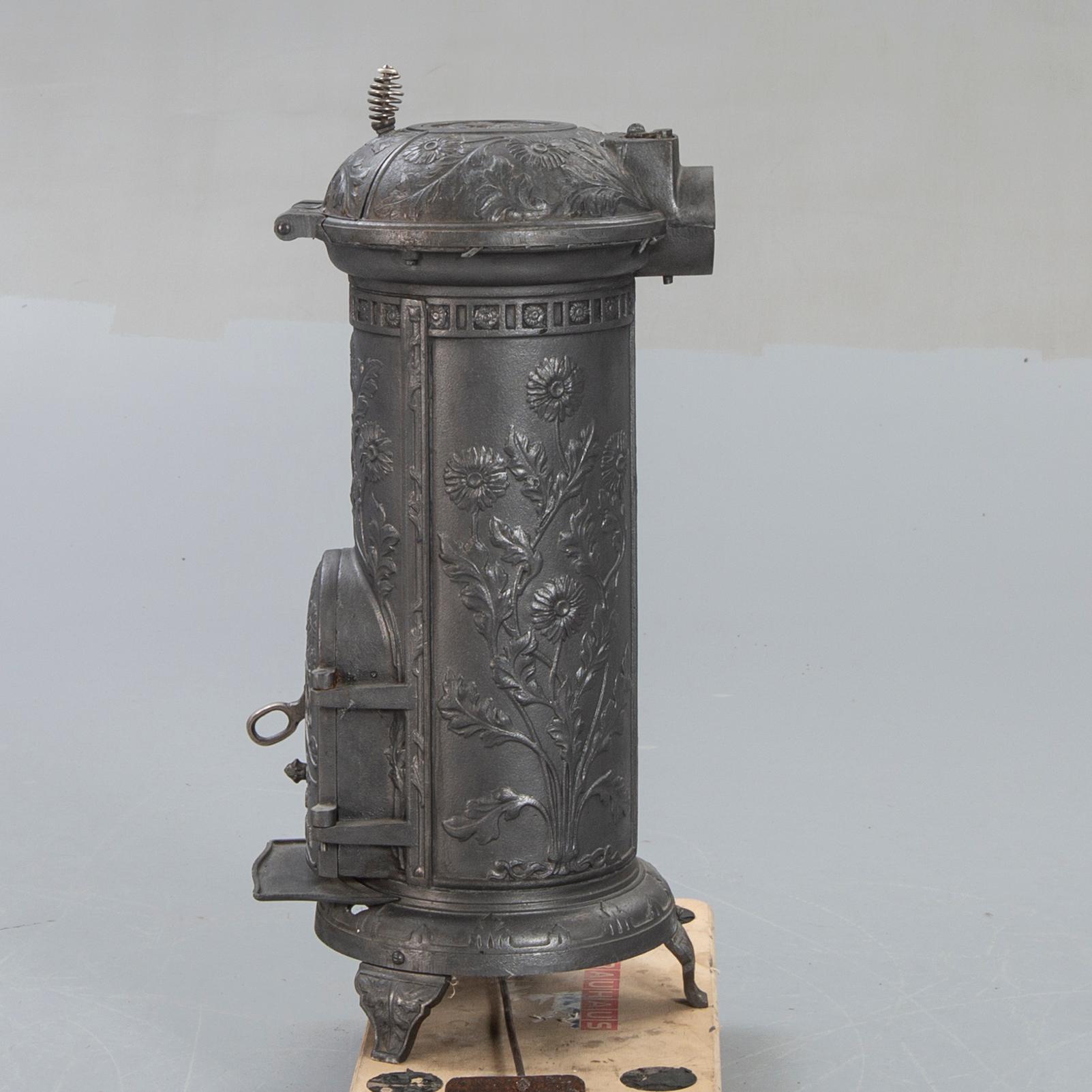 Stove, Husqvarna, Mikado 20th century cast iron.
