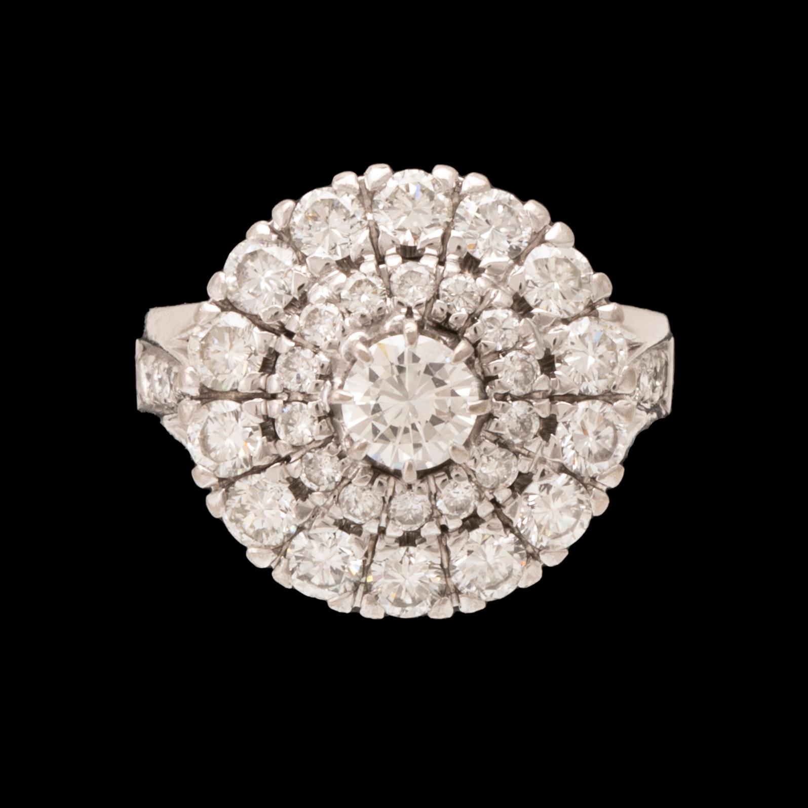 An 18K white gold ring/cocktail ring with round brilliant-cut diamonds, Petterssons Eftr Juvelerar Ab Joh Stockholm 1945.