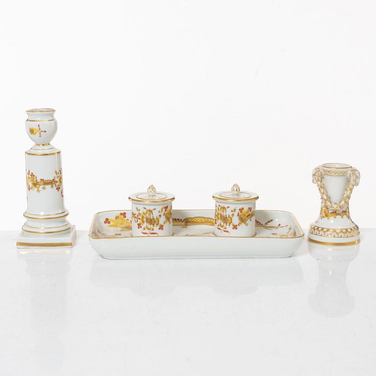 Meissen, servisdelar, 7 st, porslin, "Yellow court dragon", Tyskland.