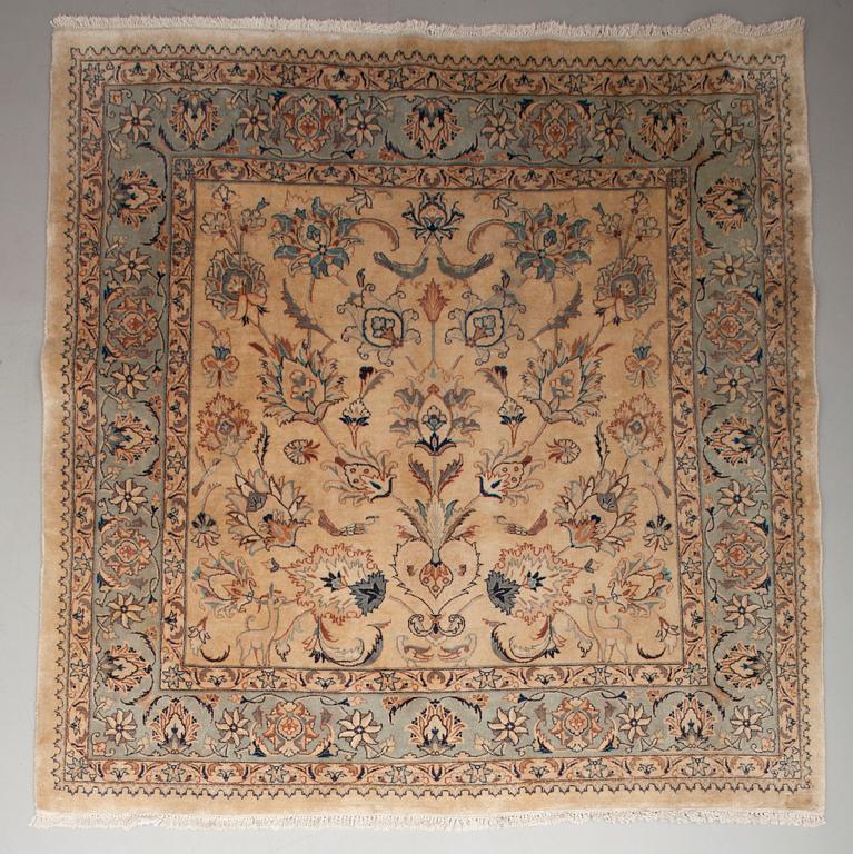 MATTA, Keshan, ca 210x205 cm.