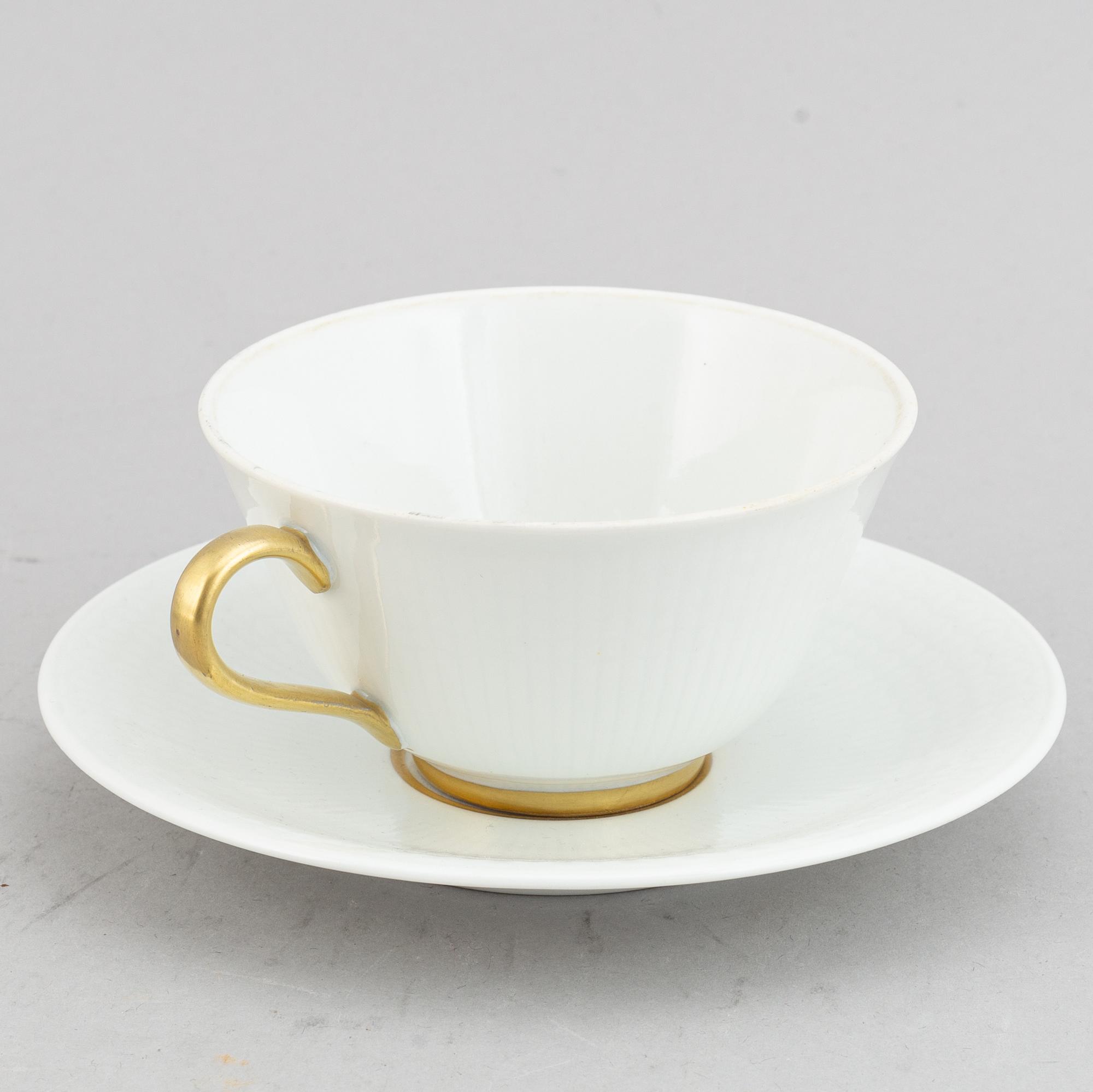 Louise Adelborg, Mat, kaffe- och teservis, Porslin, 110 delar, "Swedish Grace"/"Nationalservisen", Rörstrand.