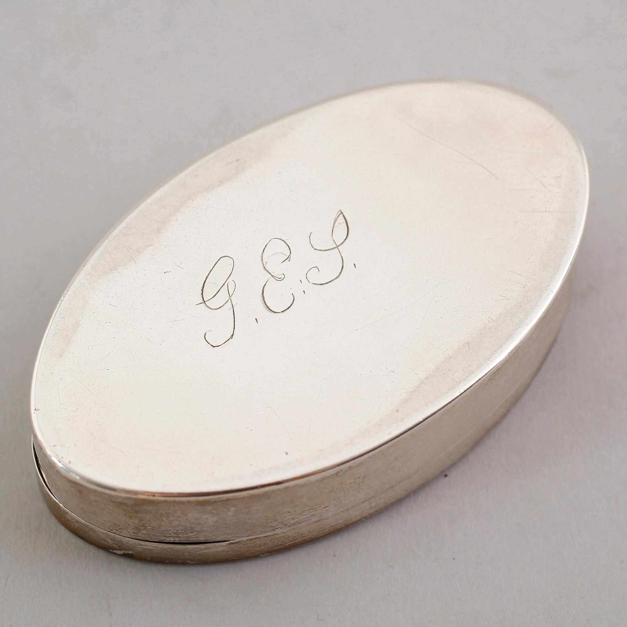 DOSA, silver, Stockholm 1816. Vikt ca 83 gram.