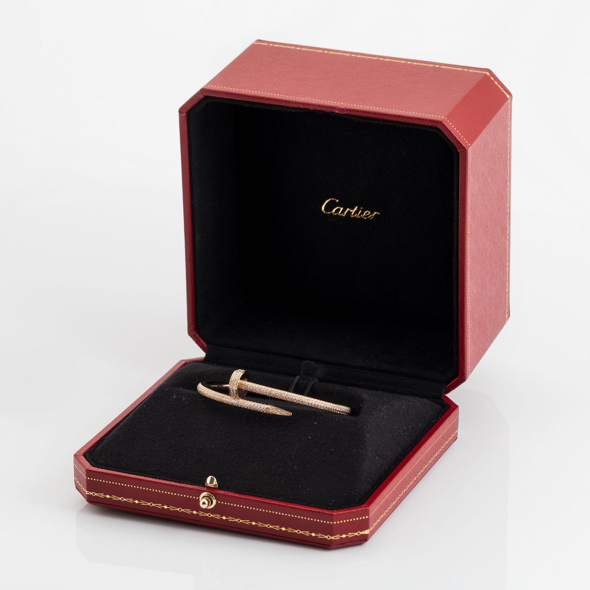 Cartier armband "Juste en Clou" 18K roséguld med runda briljantslipade diamanter.