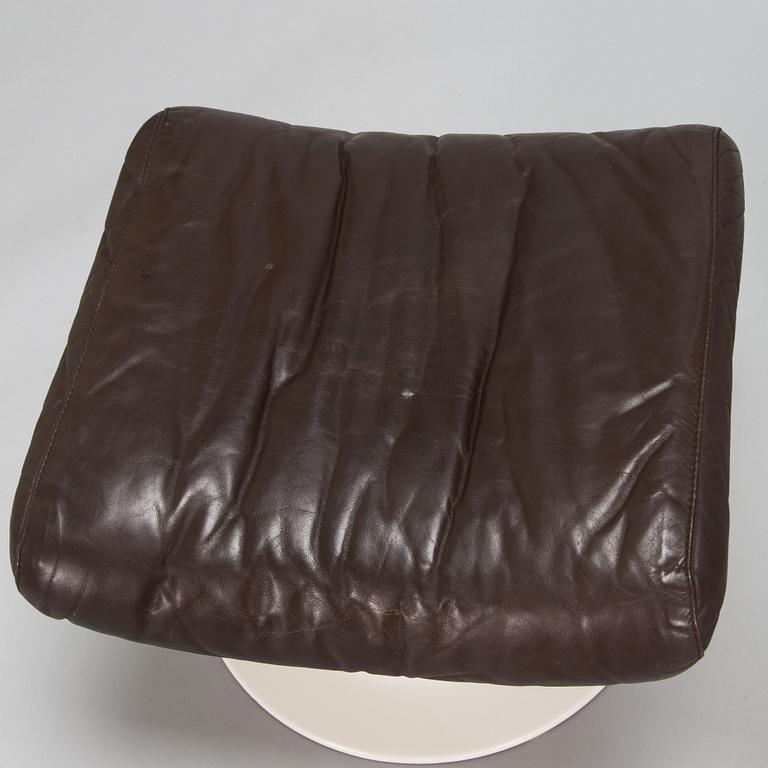 Yrjö Kukkapuro, a late 1960s '418N' armchair and '812J' ottoman for Haimi.