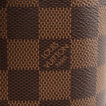 Louis Vuitton, väska Alma BB.