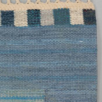 Marianne Richter, A CARPET, "Fasad blå", flat weave, ca 305 x 190 cm, signed AB MMF MR.