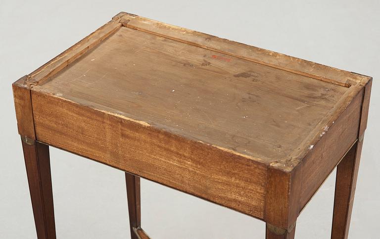 BORD, sengustavianskt, 1700-talets slut.
