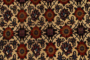 A carpet, semi-antique Veramin, ca 300 x 204 cm.