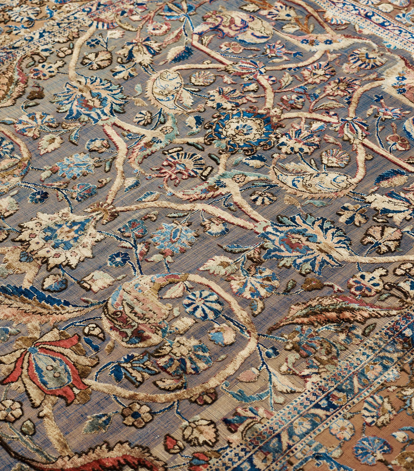 SEMIANTIK SILKE KESHAN SOUF (i relief). 197,5 x 132 cm.