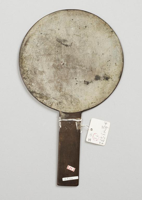 HANDSPEGEL. Brons. Japan. 1900-tal.