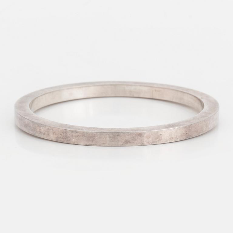 KERSTIN ÖHLIN LEJONKLOU, a sterling silver bracelet from Östersund, 1974.