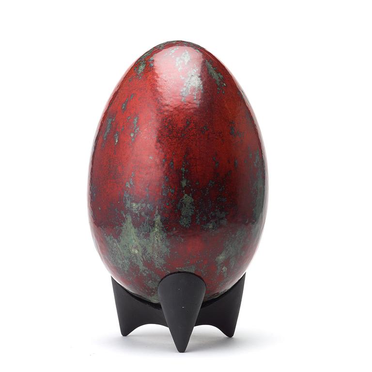 Hans Hedberg, A Hans Hedberg faience egg, Biot, France.