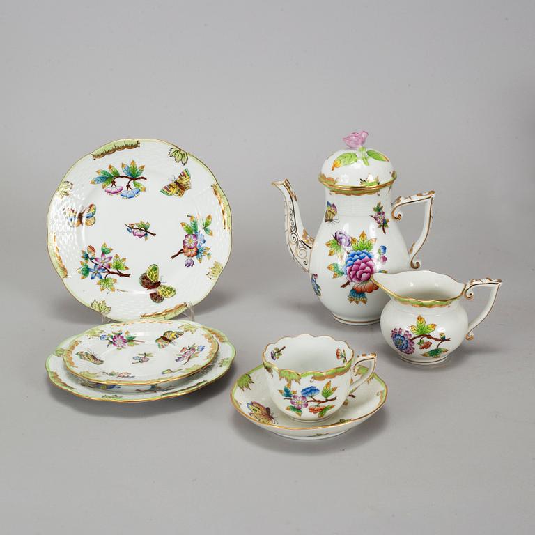 71 psc Herend, mostly "Queen Victoria".