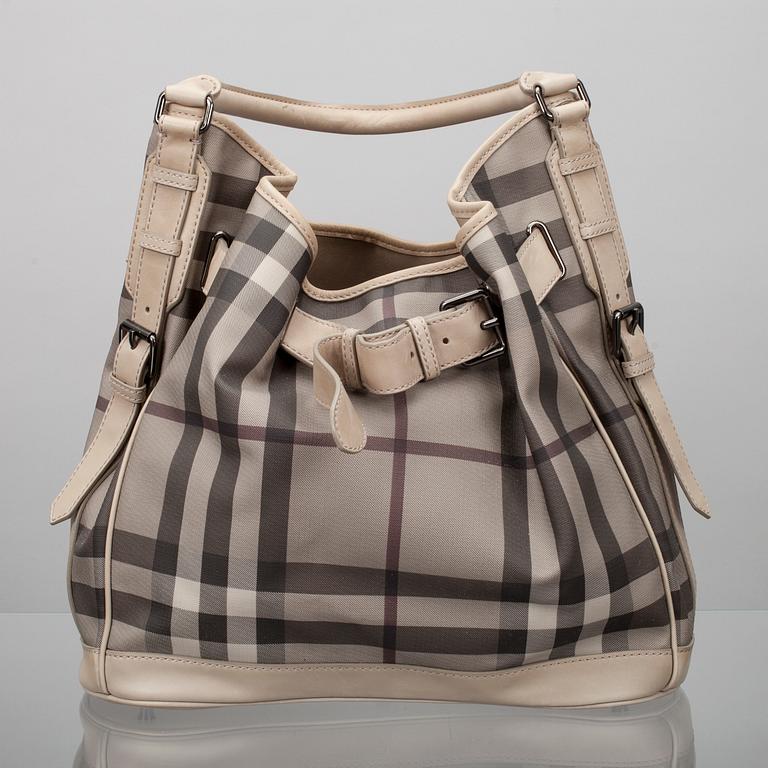 VÄSKA, Burberry.