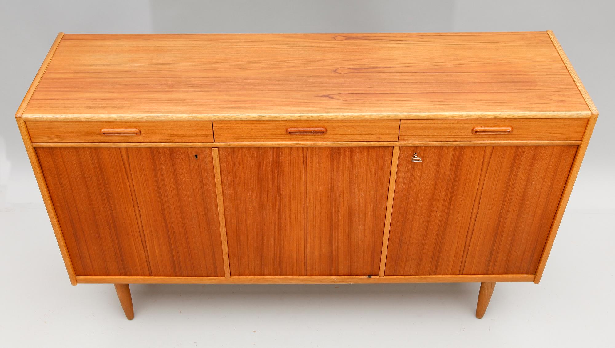 SIDEBOARD, 1900-talets andra hälft.