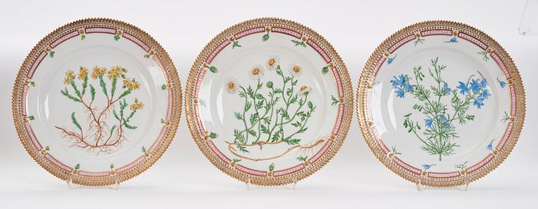 A Royal Copenhagen 'Flora Danica' part dinner service, Denmark, 20th Century.