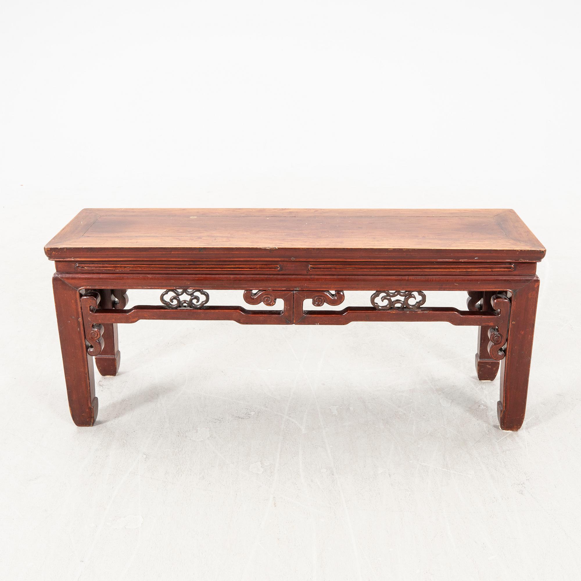 A Chinese 20th century hardwood table.