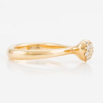 Ole Lynggaard ring 18K guld med runda briljantslipade diamanter, "Heart" large.
