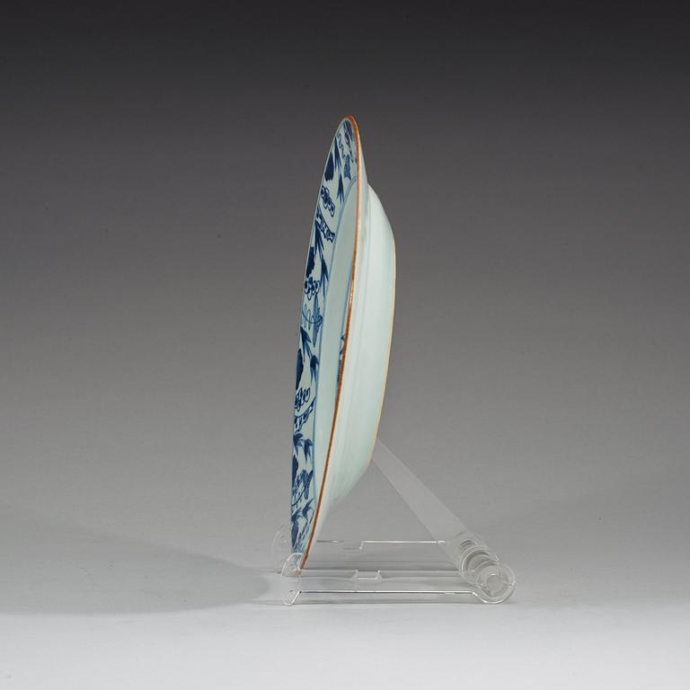 A set of twelve blue and white dishes, Qing dynasty, Kangxi (1664-1722).