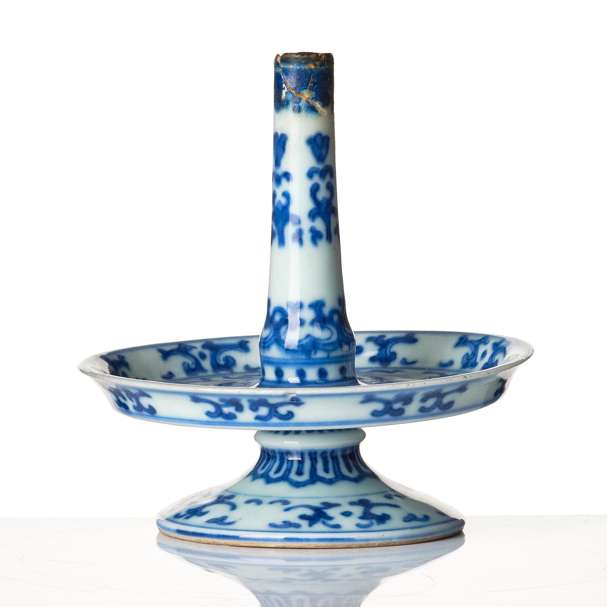 Rökelsehållare, porslin. Qingdynastin, 1800-tal.