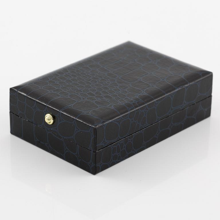 Armband, 18K vitguld med briljantslipade diamanter.