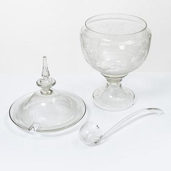 A lidded cup with four glasses, 20th century.