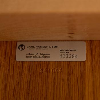 HANS J WEGNER, a oak dining table model CH339, Carl Hansen & Son, Denmark.