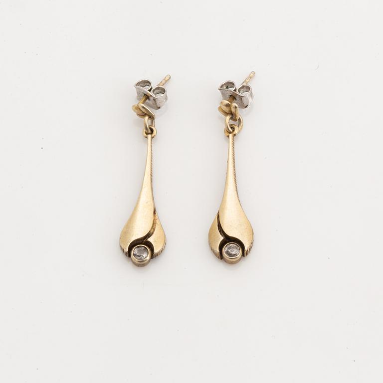 Ett set med collier och örhängen, sterling silver, Kultasepät Sten & Laine. Finland.