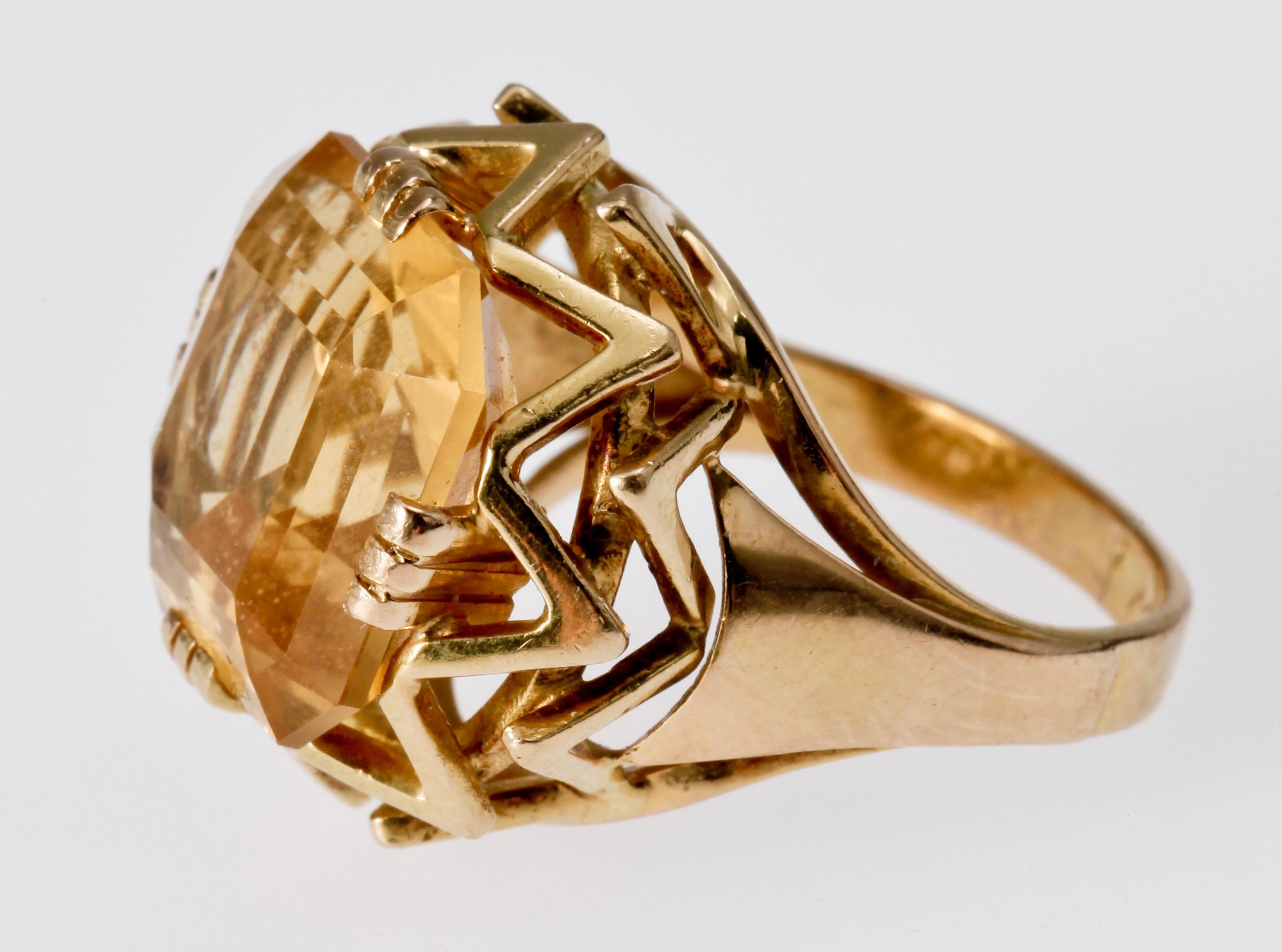 RING, 18 K guld med citrin.